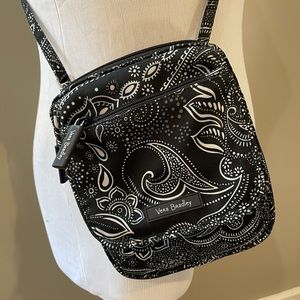 Small Vera Bradley crossbody bag